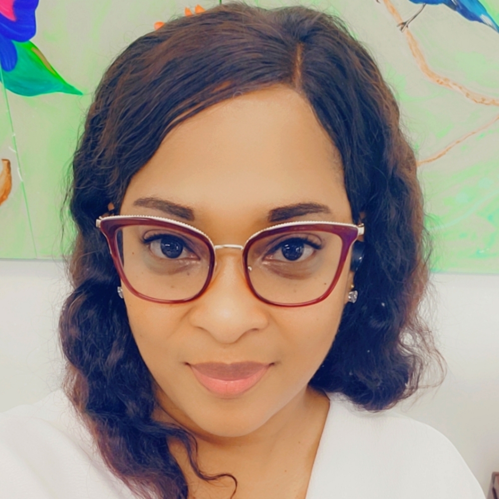 Meet your Posher, Racquel